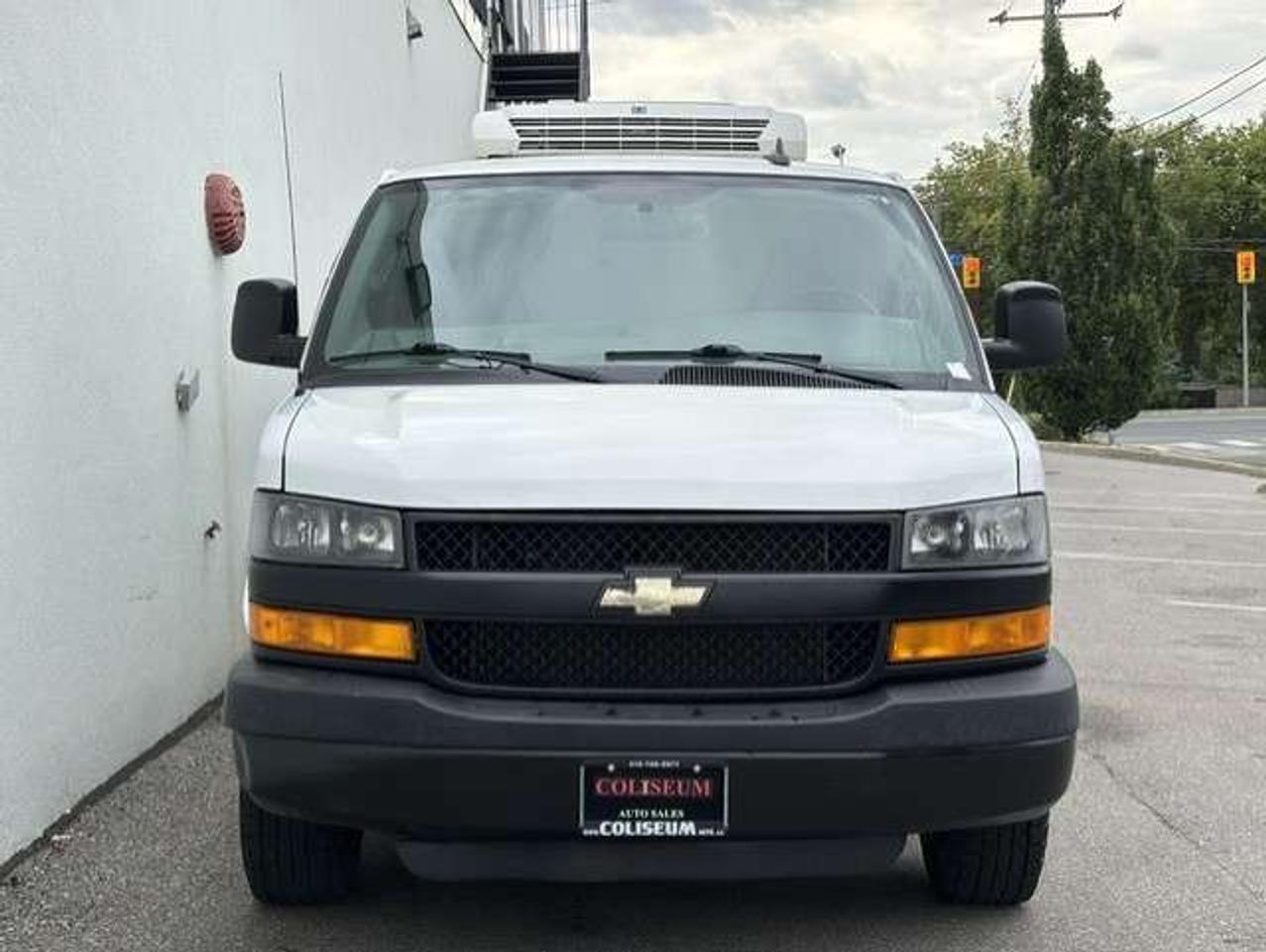2018 Chevrolet Express 2500 CARGO EXTENDED **THERMO KING REEFER-FREEZER** Photo