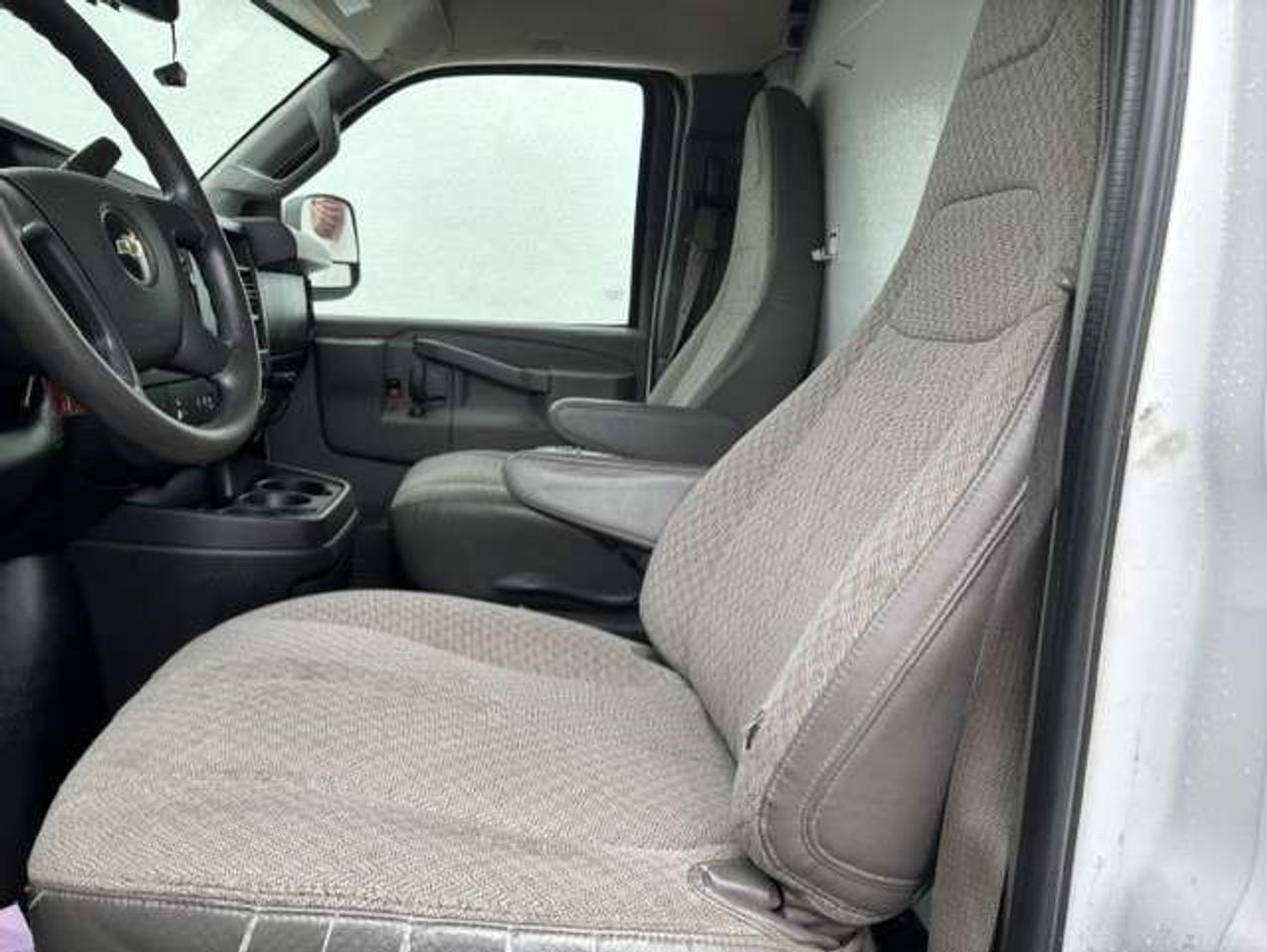 2018 Chevrolet Express 2500 CARGO EXTENDED **THERMO KING REEFER-FREEZER** Photo