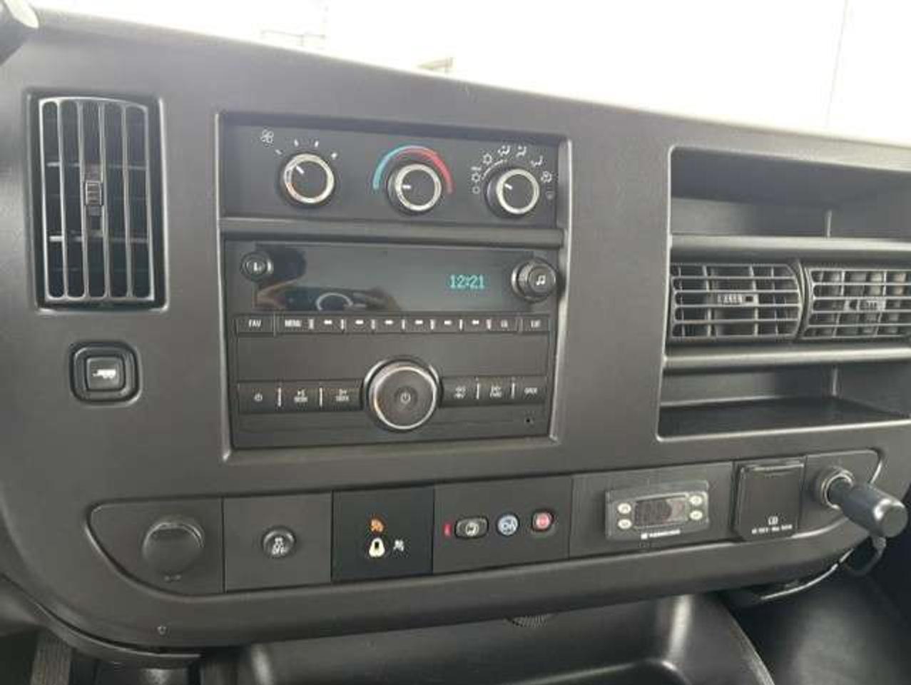 2018 Chevrolet Express 2500 CARGO EXTENDED **THERMO KING REEFER-FREEZER** Photo