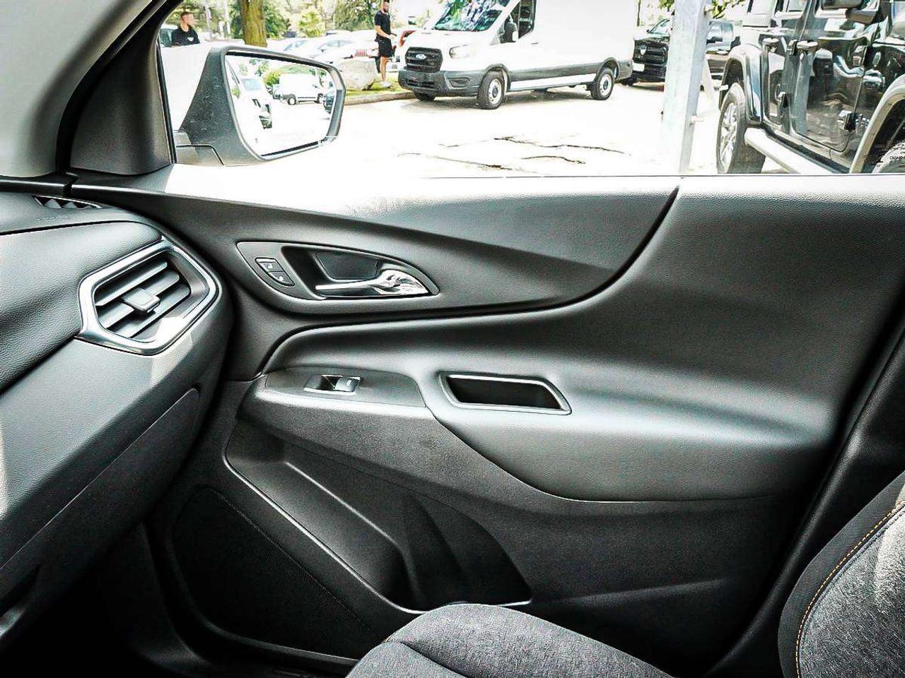 2024 Chevrolet Equinox  Photo