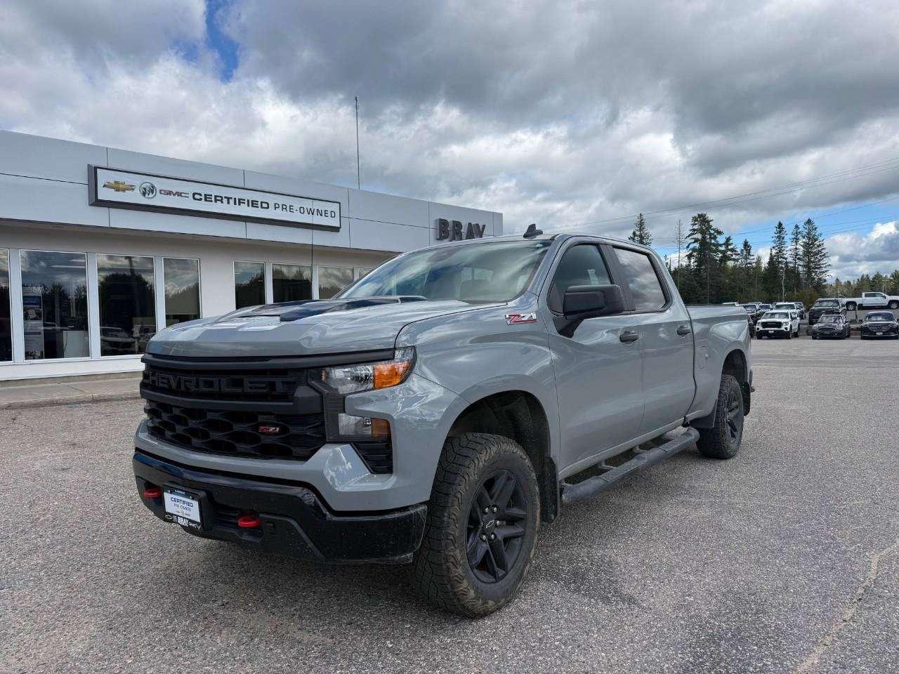 2024 Chevrolet Silverado 1500 RUNNING BOARDS. TONNEAU COVER. BEDLINER. ALL WETHER MATS. OFF ROAD SUSPENSION W/2 LIFT. TRAILERING PKG. Photo0