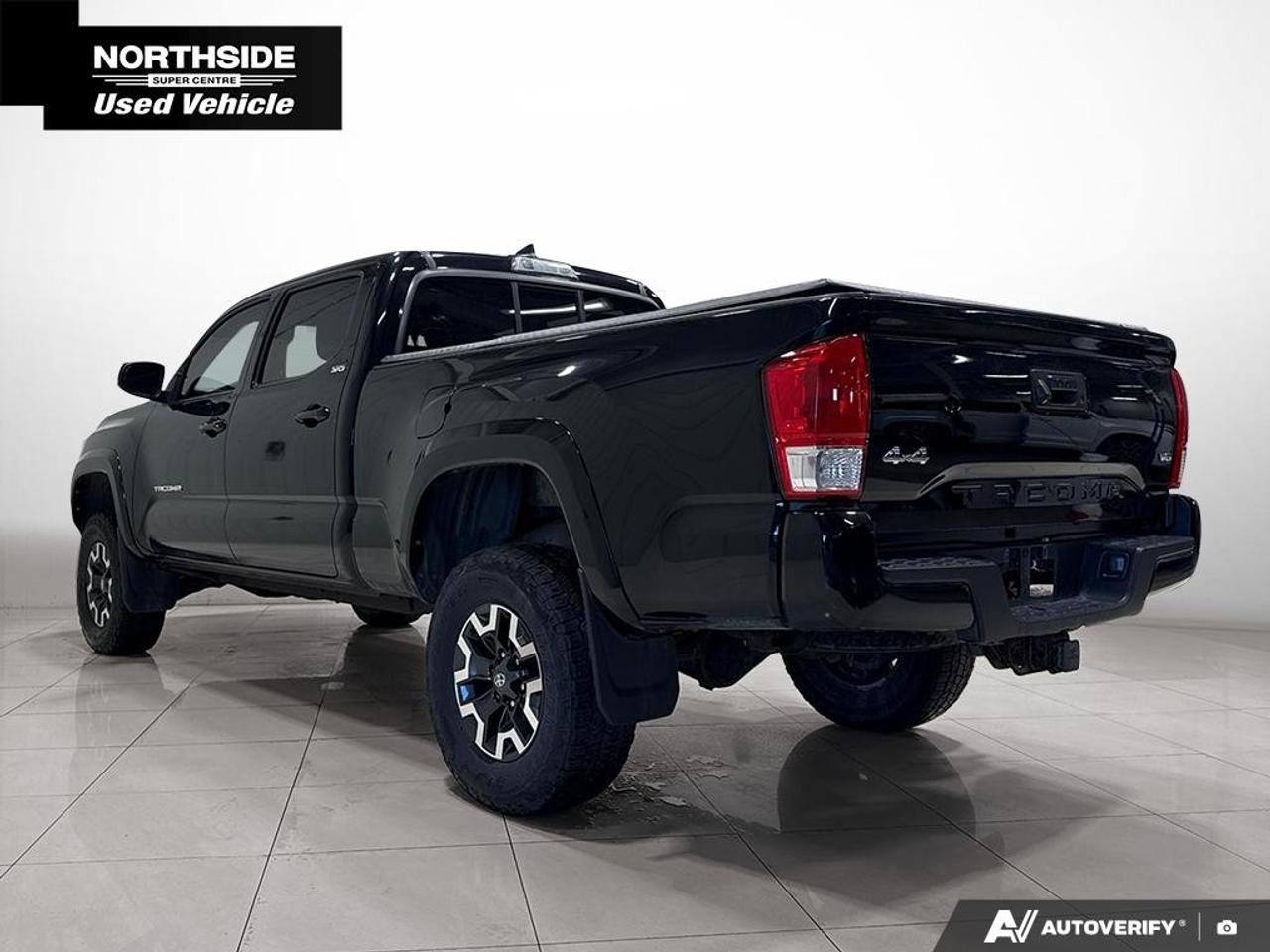 2017 Toyota Tacoma 4WD Double Cab V6 Auto SR5 Photo
