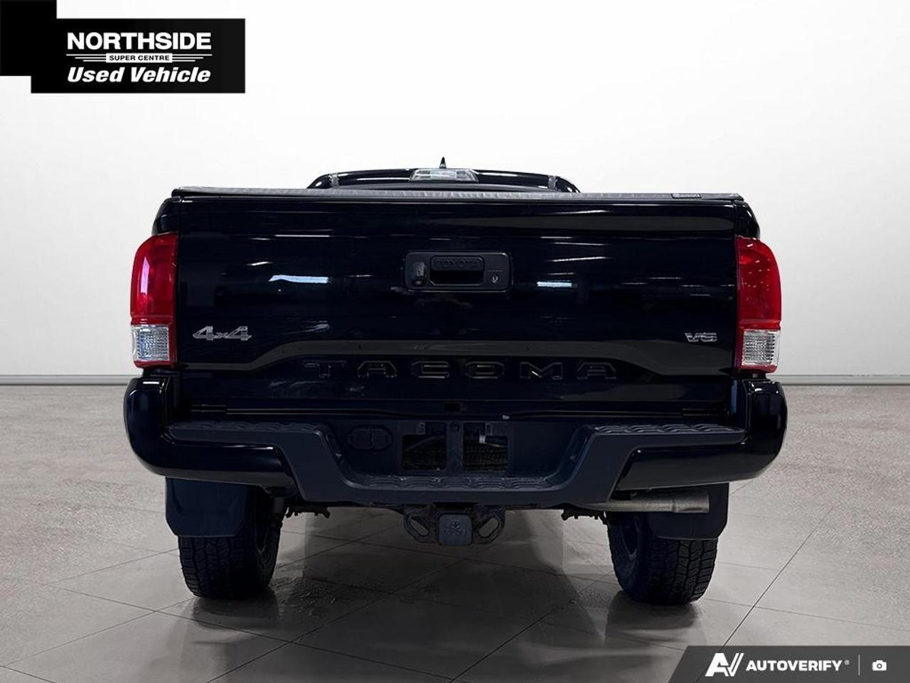 2017 Toyota Tacoma 4WD Double Cab V6 Auto SR5 Photo