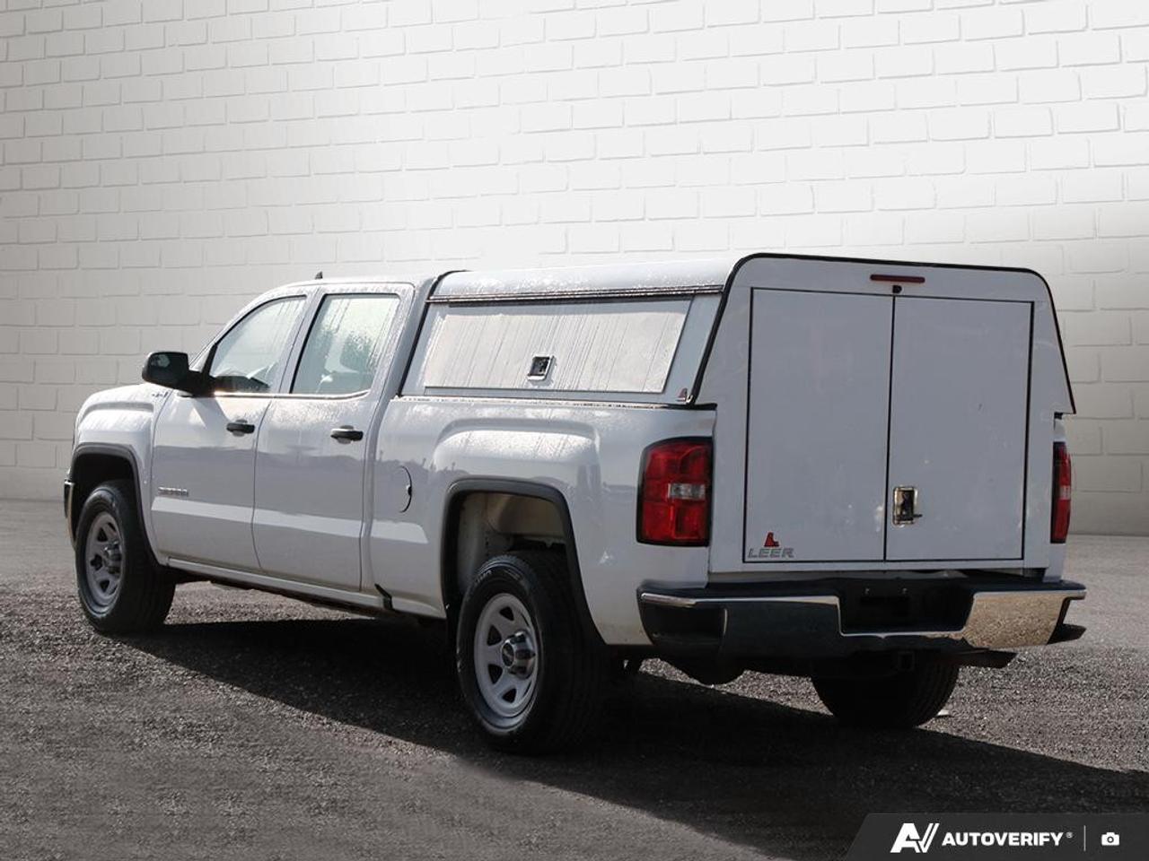 2017 GMC Sierra 1500 4WD Crew Cab Standard Box Photo