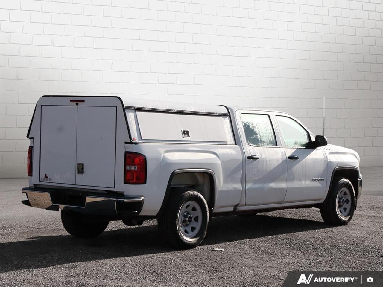 2017 GMC Sierra 1500 4WD Crew Cab Standard Box Photo