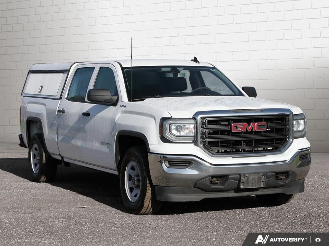 2017 GMC Sierra 1500 4WD Crew Cab Standard Box Photo