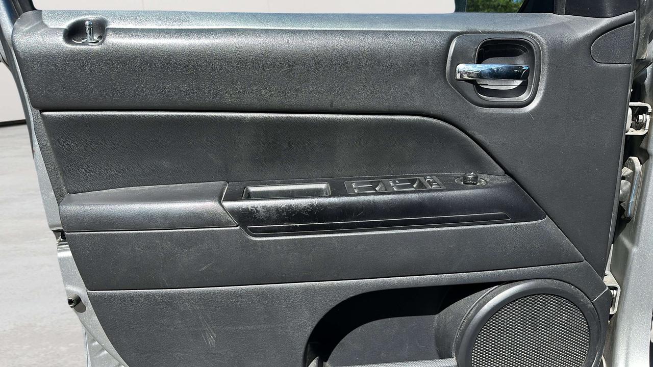 2016 Jeep Patriot 75th Anniversary Edition Photo