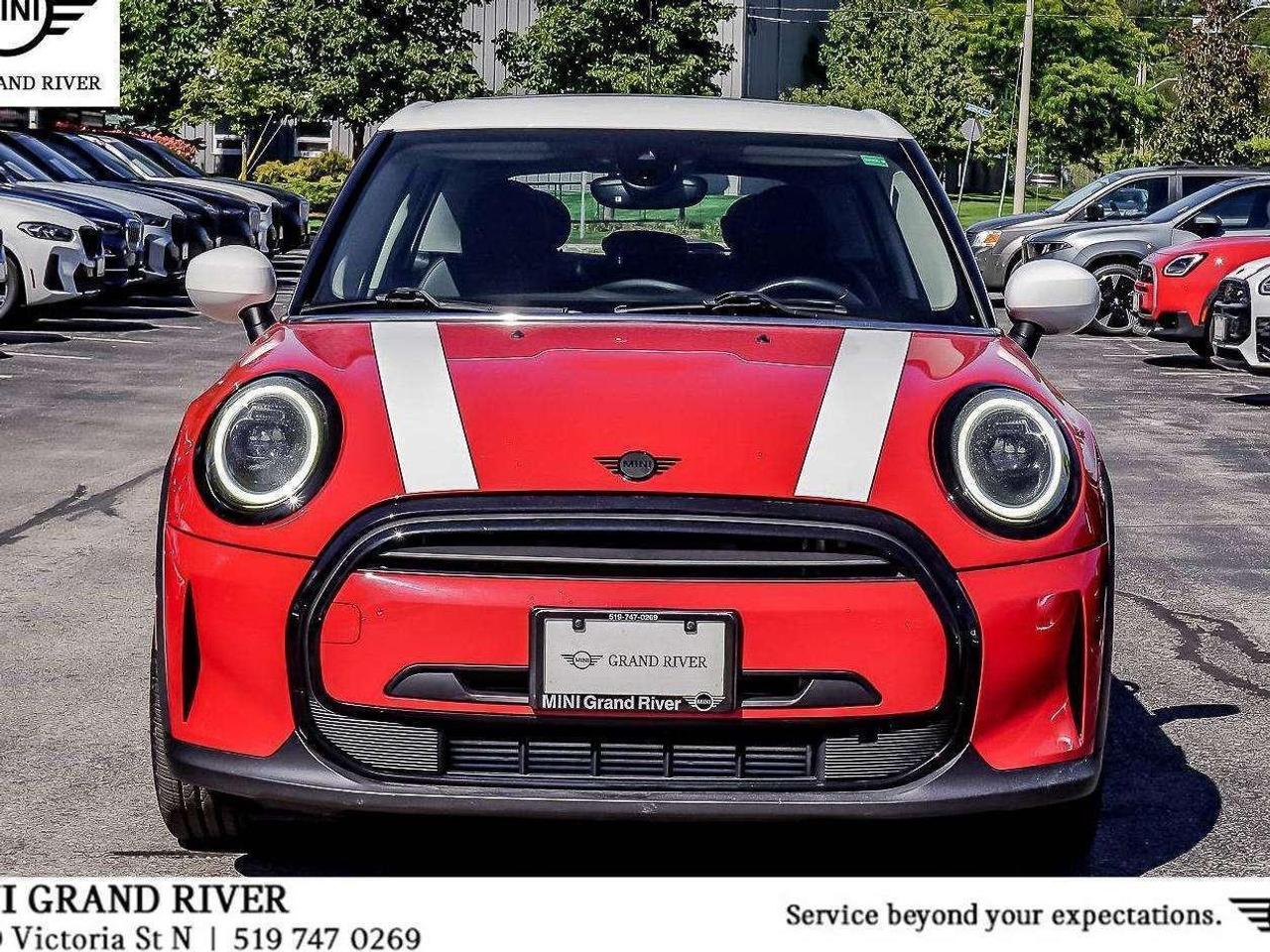 2022 MINI 5 Door Cooper 4dr Hatchback Photo