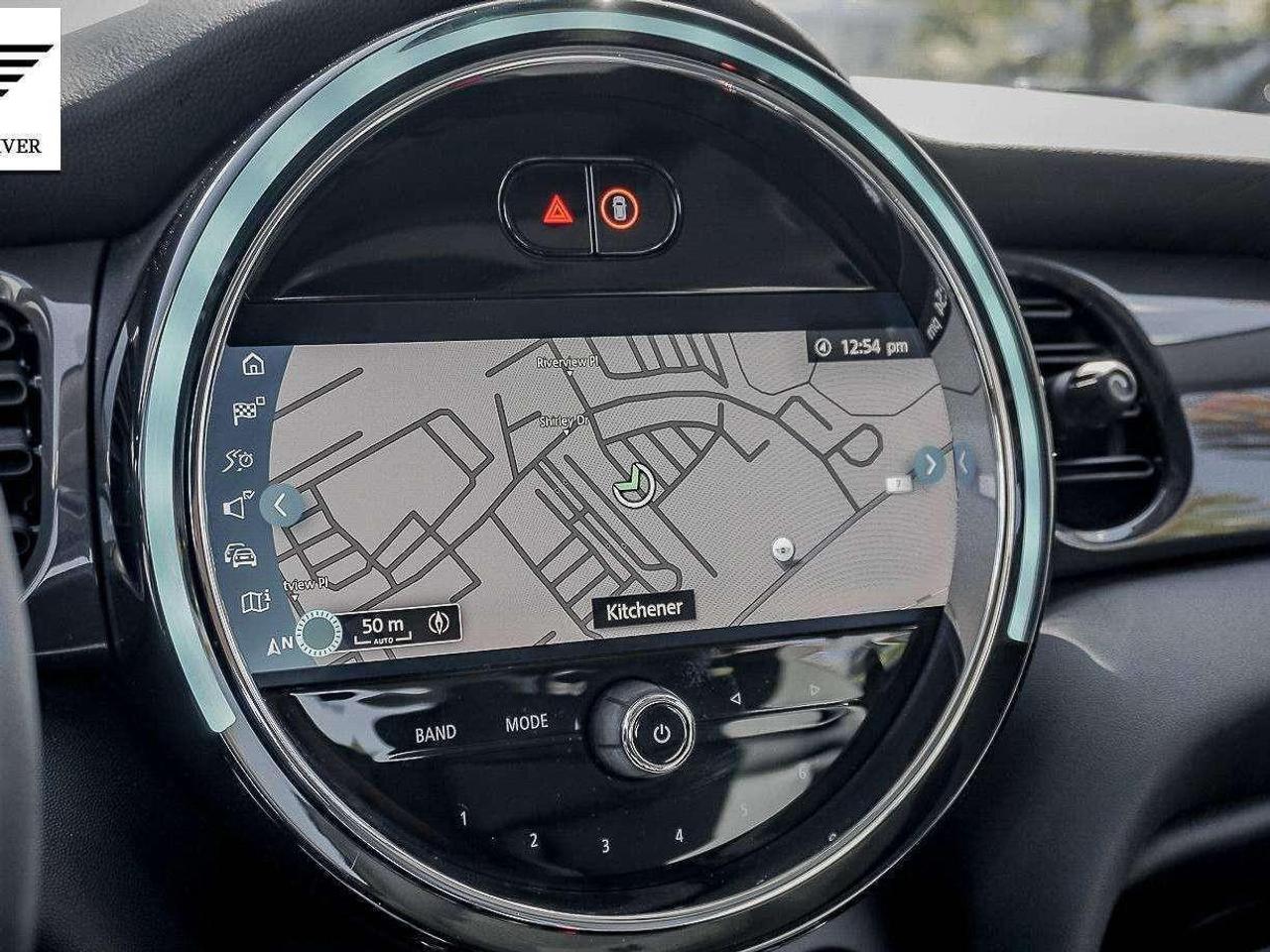 2022 MINI 5 Door Cooper 4dr Hatchback Photo