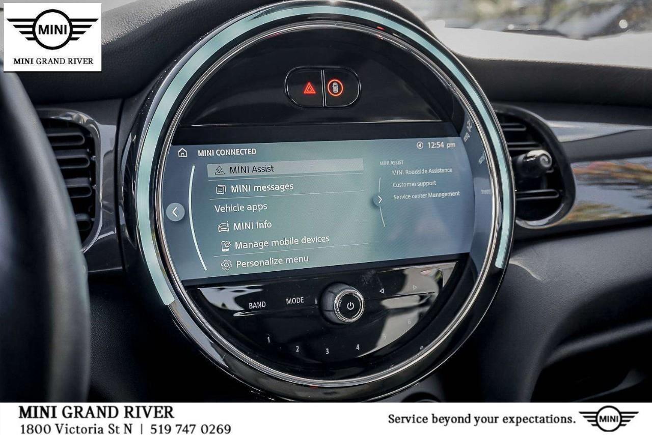 2022 MINI 5 Door Cooper 4dr Hatchback Photo