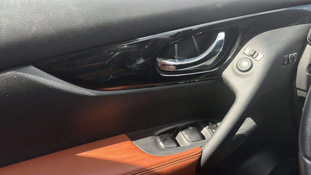 2019 Nissan Rogue SL Photo