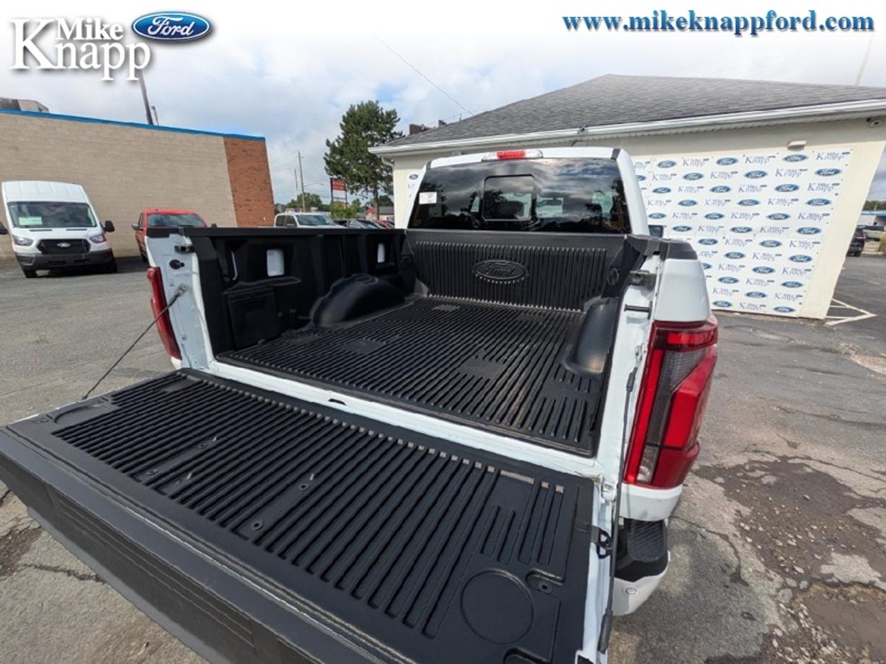2026 Ford F-150 Lariat Photo4