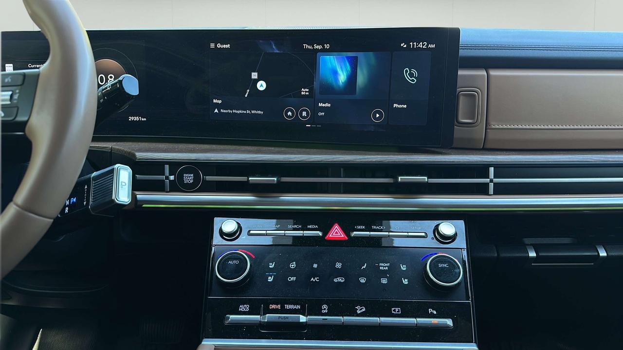 2024 Hyundai Santa Fe Luxury Photo