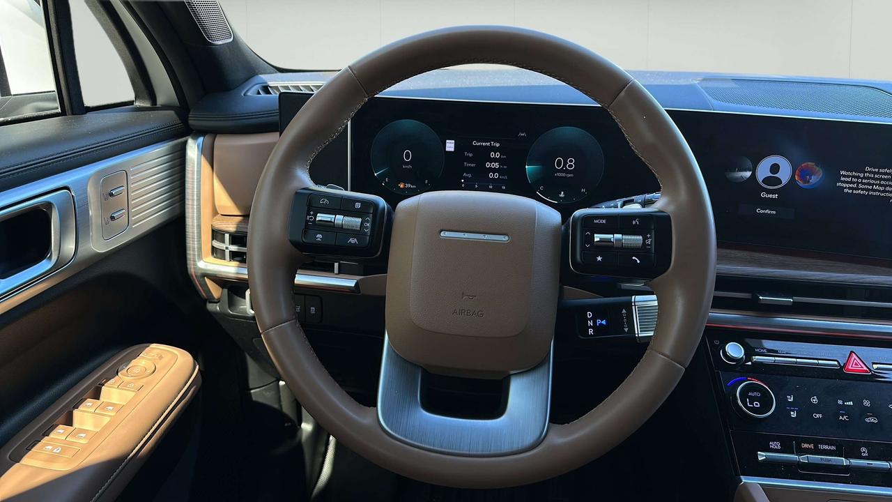 2024 Hyundai Santa Fe Luxury Photo