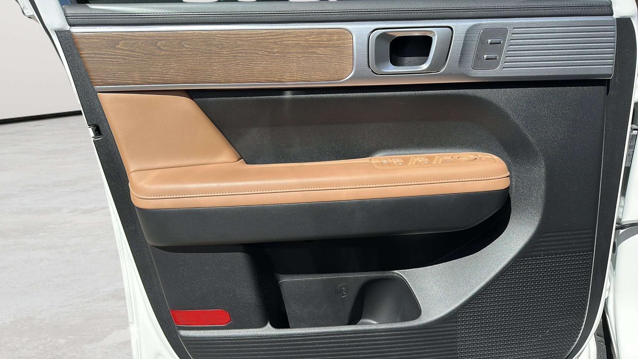 2024 Hyundai Santa Fe Luxury Photo