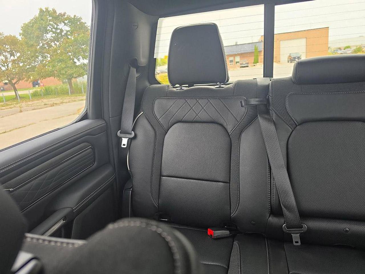 2027 RAM 1500 Limited NIGHT EDITION| PANO ROOF| TRAILER TOW GROUP| 4X4| 5.7L HEMI|BED UTILITY GROUP| Photo