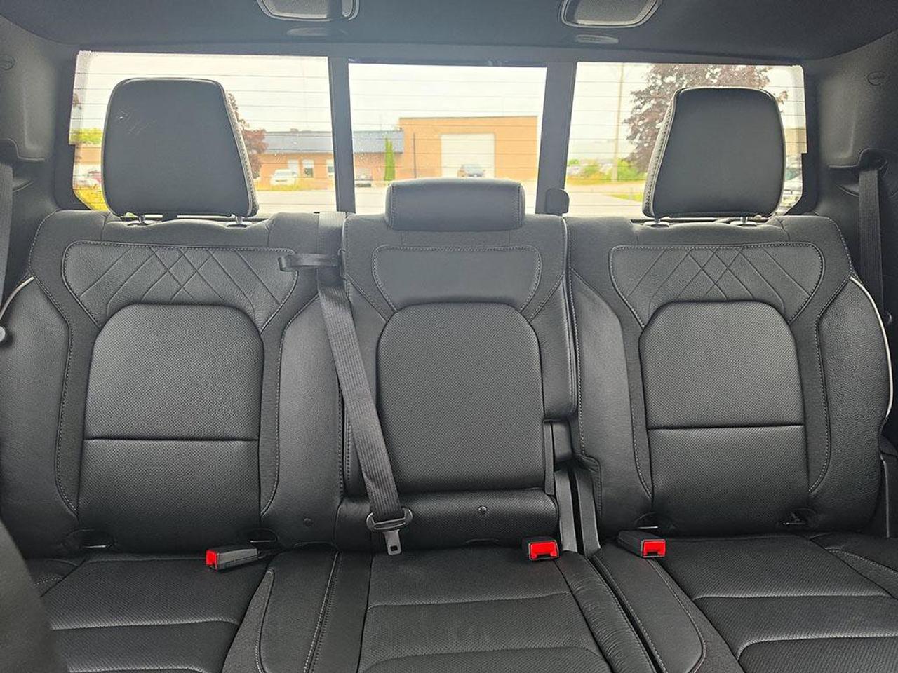 2027 RAM 1500 Limited NIGHT EDITION| PANO ROOF| TRAILER TOW GROUP| 4X4| 5.7L HEMI|BED UTILITY GROUP| Photo