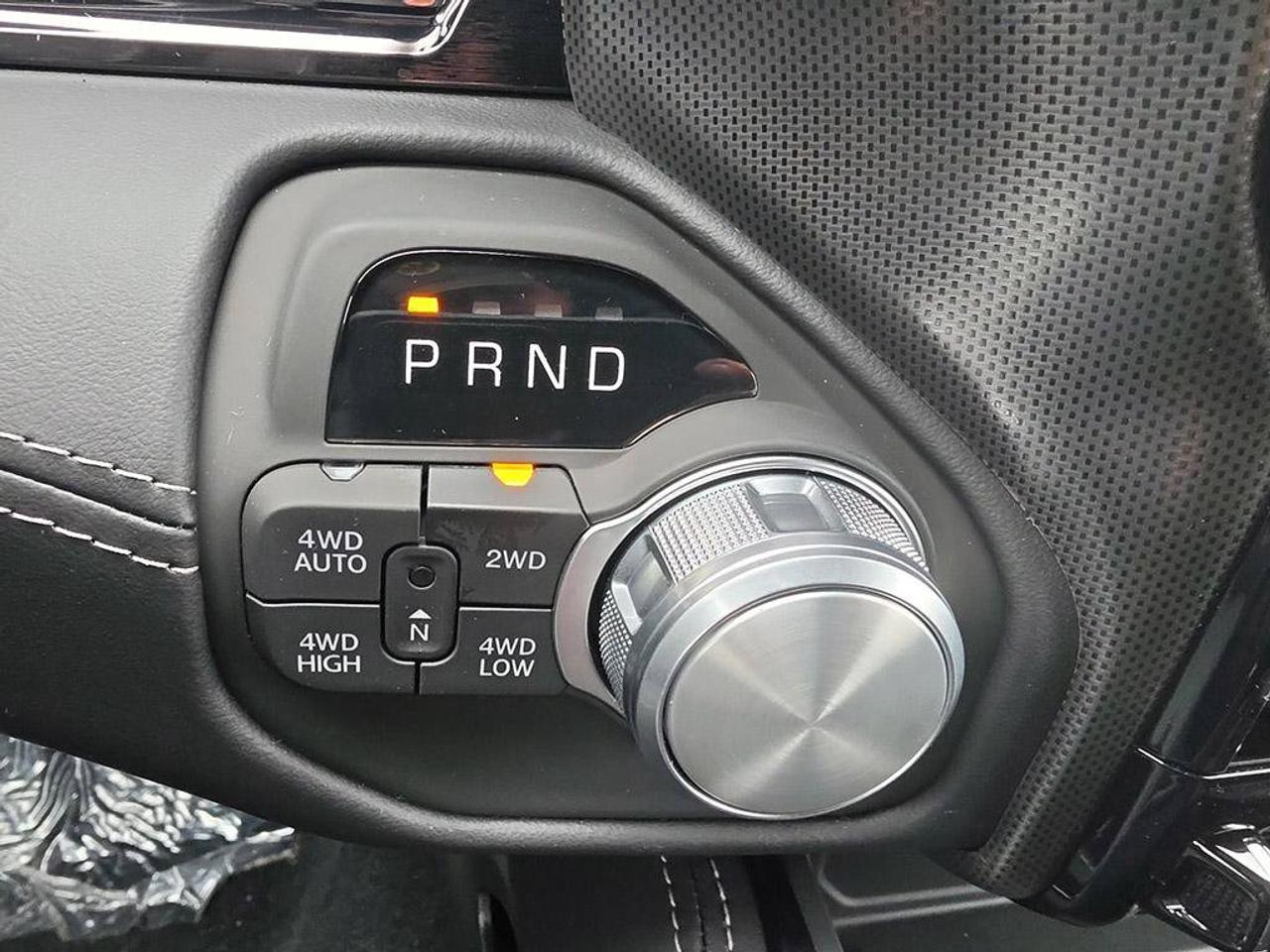 2027 RAM 1500 Limited NIGHT EDITION| PANO ROOF| TRAILER TOW GROUP| 4X4| 5.7L HEMI|BED UTILITY GROUP| Photo