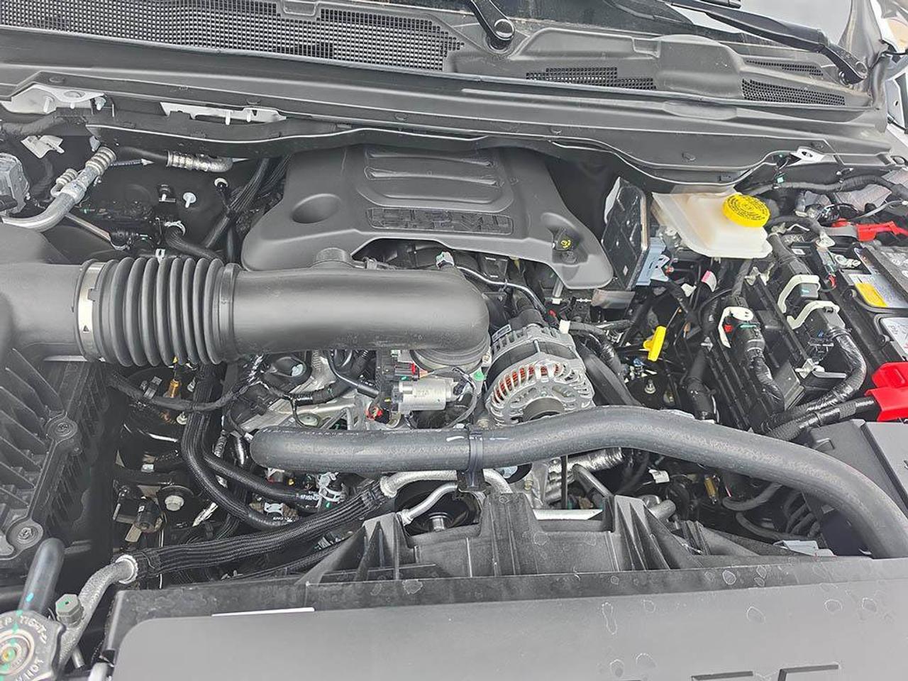 2027 RAM 1500 Limited NIGHT EDITION| PANO ROOF| TRAILER TOW GROUP| 4X4| 5.7L HEMI|BED UTILITY GROUP| Photo
