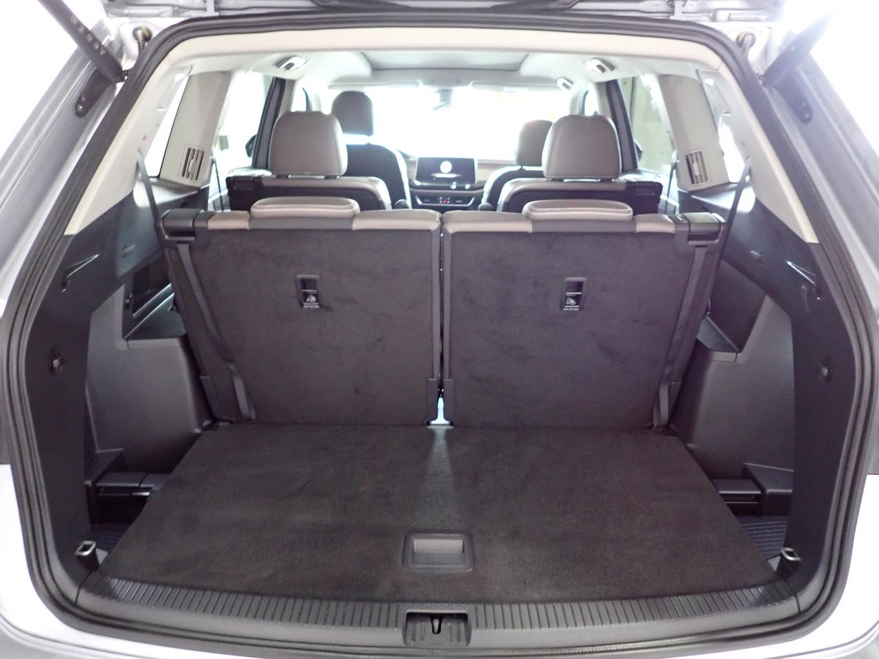 2026 Volkswagen Atlas Highline 4WD 6 PASS LEATHER NAVI SUNROOF Photo