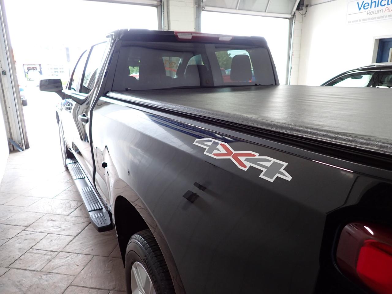 2023 Chevrolet Silverado 1500 Custom 4WD CREW CAB 6.5 BOX Photo