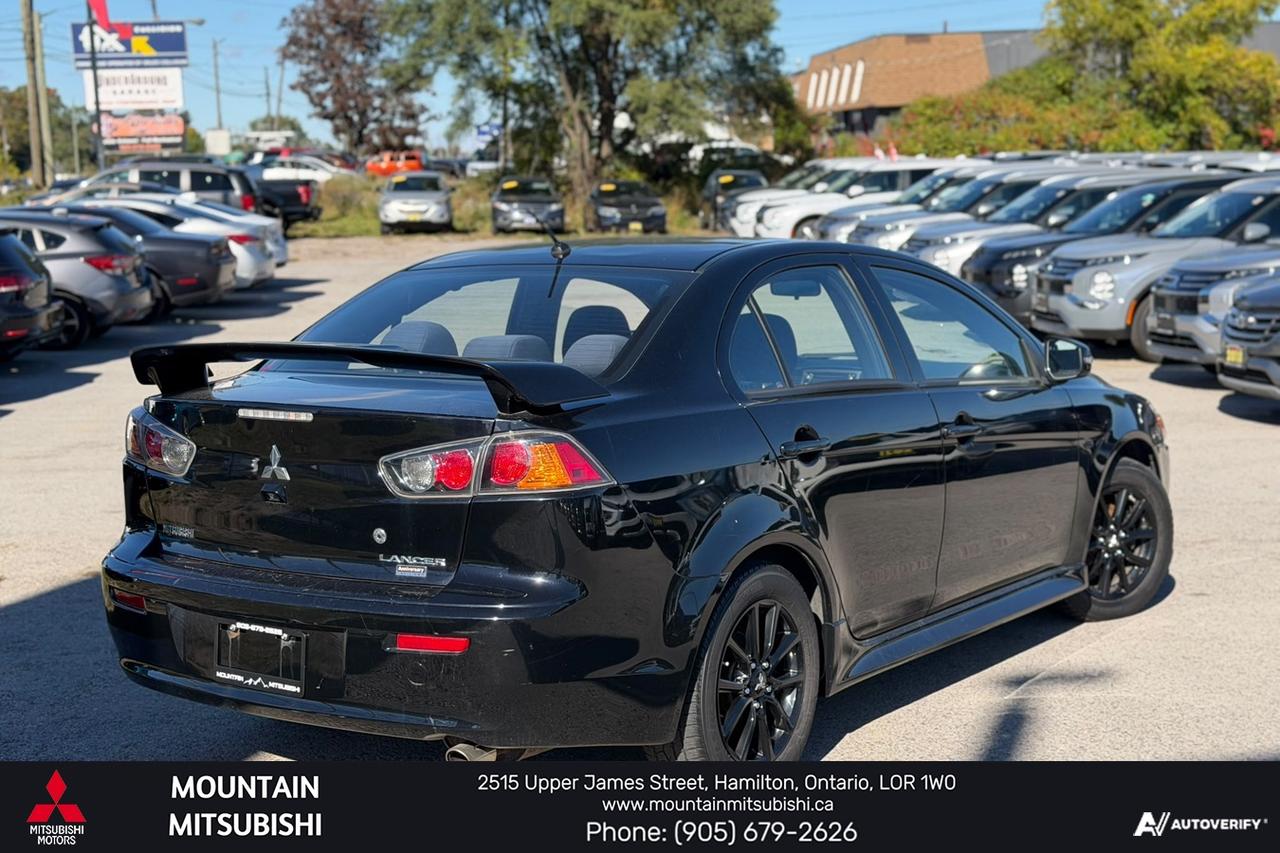 2017 Mitsubishi Lancer Se Black Edition Photo
