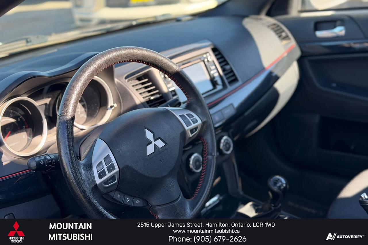 2017 Mitsubishi Lancer Se Black Edition Photo