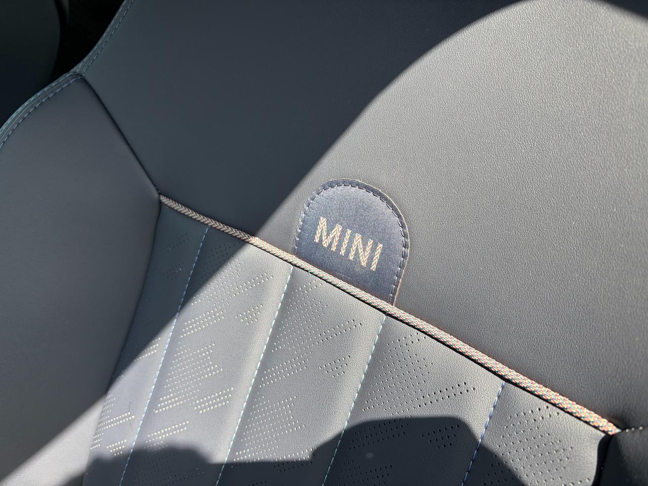 2025 MINI Cooper Cooper S Photo