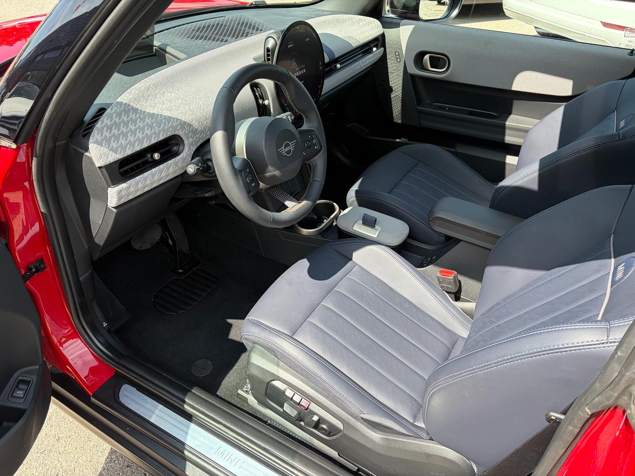 2025 MINI Cooper Cooper S Photo