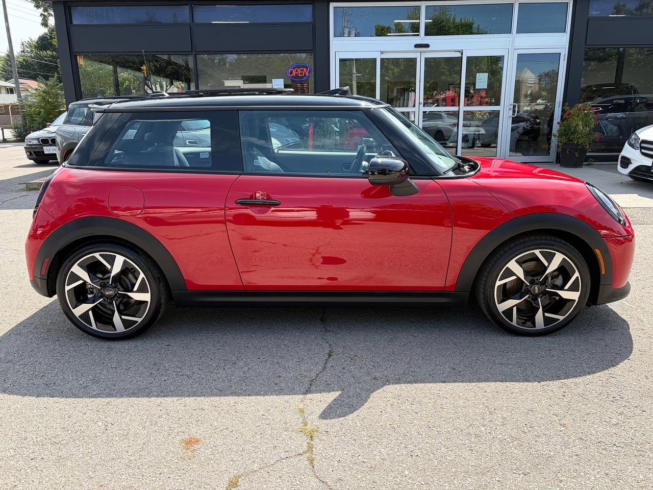 2025 MINI Cooper Cooper S Photo
