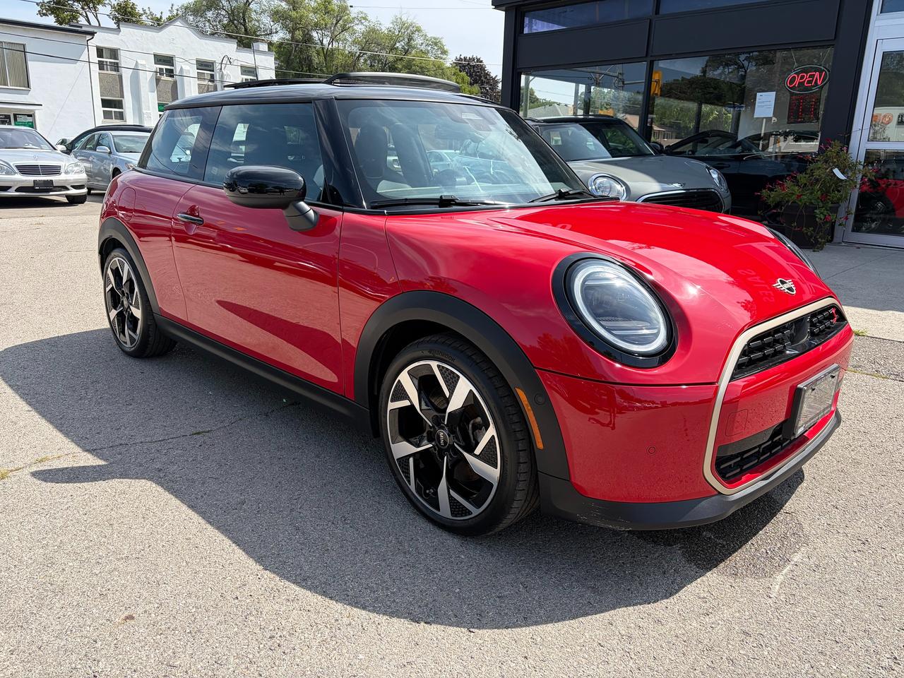 2025 MINI Cooper Cooper S Photo