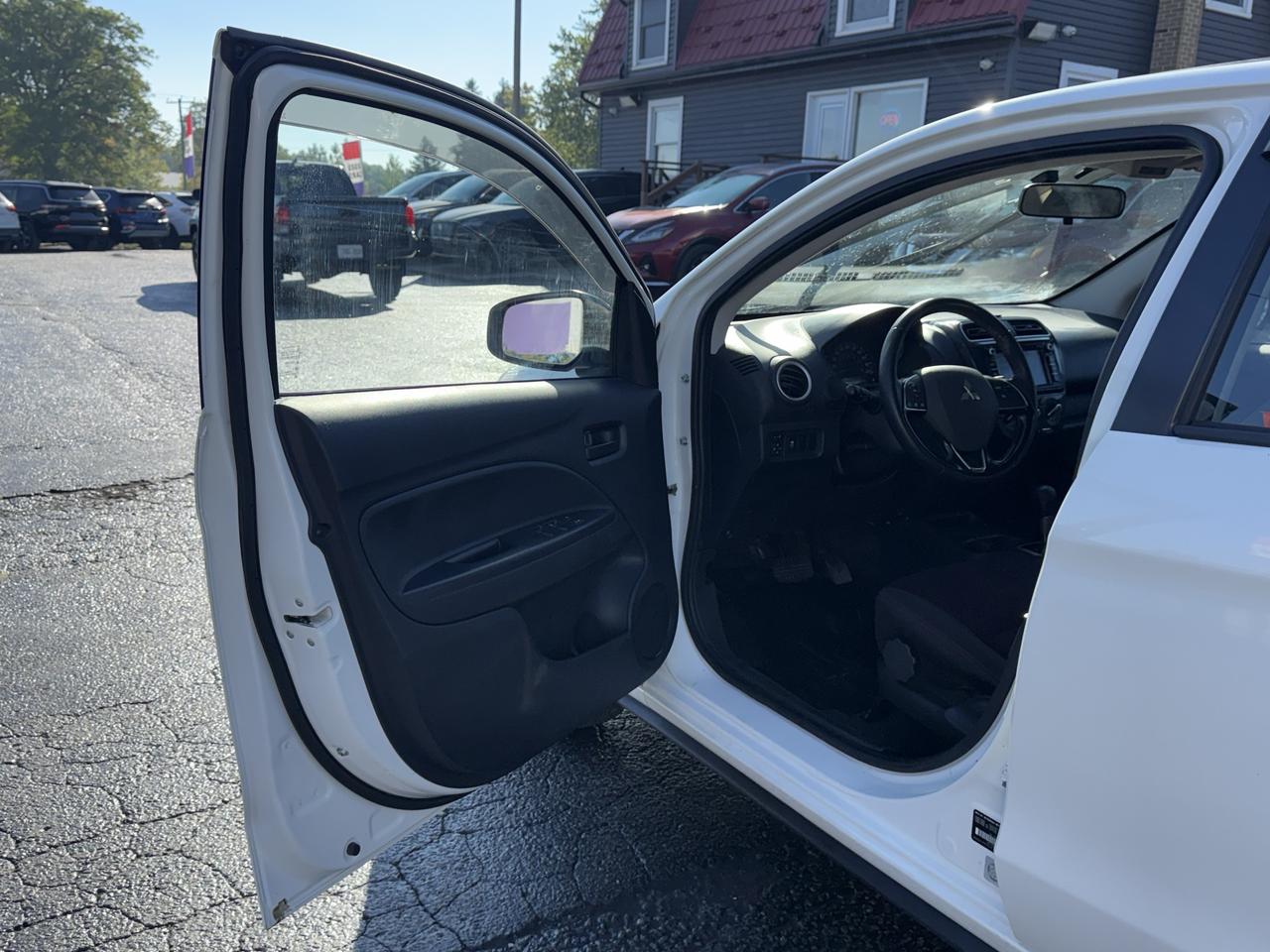 2019 Mitsubishi Mirage GT Photo