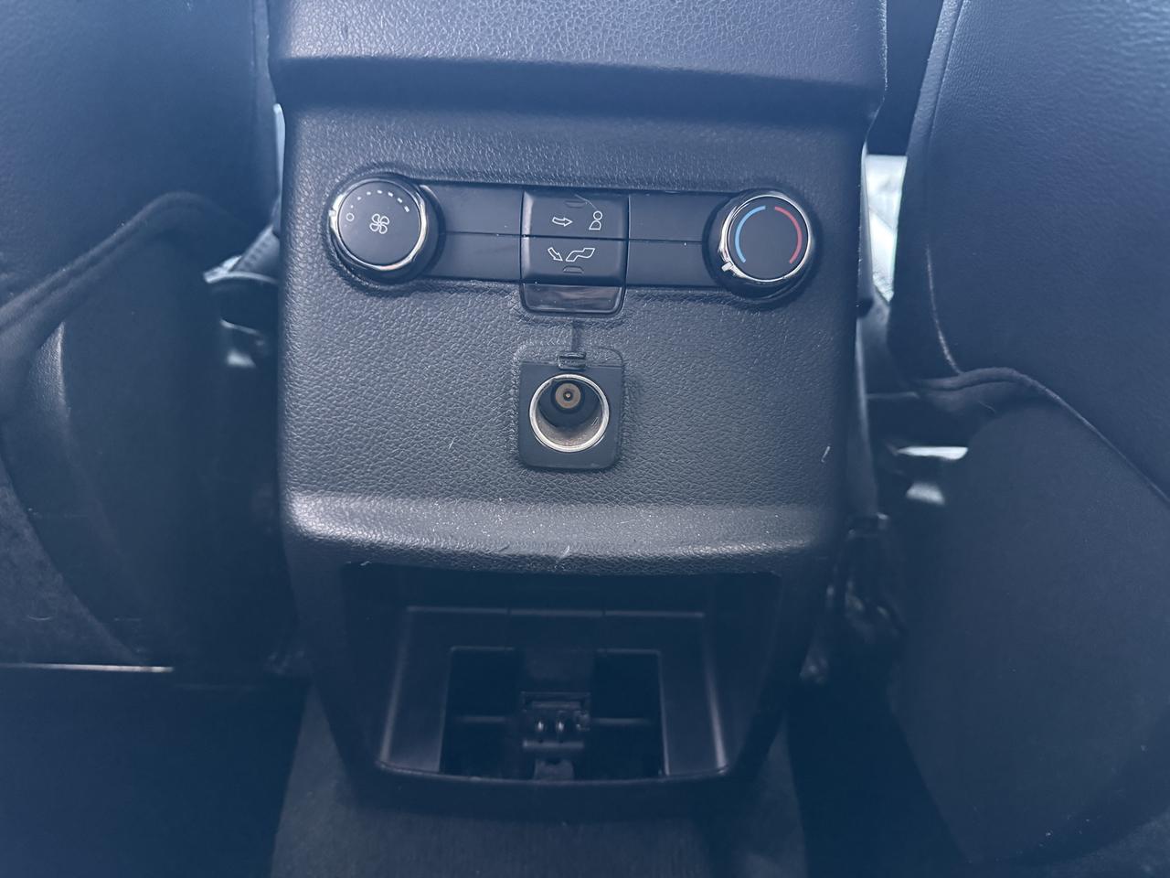 2017 Ford Explorer 4WD 4dr XLT Photo