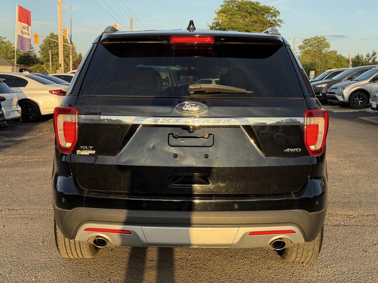 2017 Ford Explorer 4WD 4dr XLT Photo