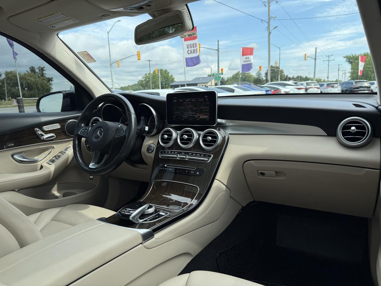 2019 Mercedes-Benz GLC-Class GLC 300 Photo