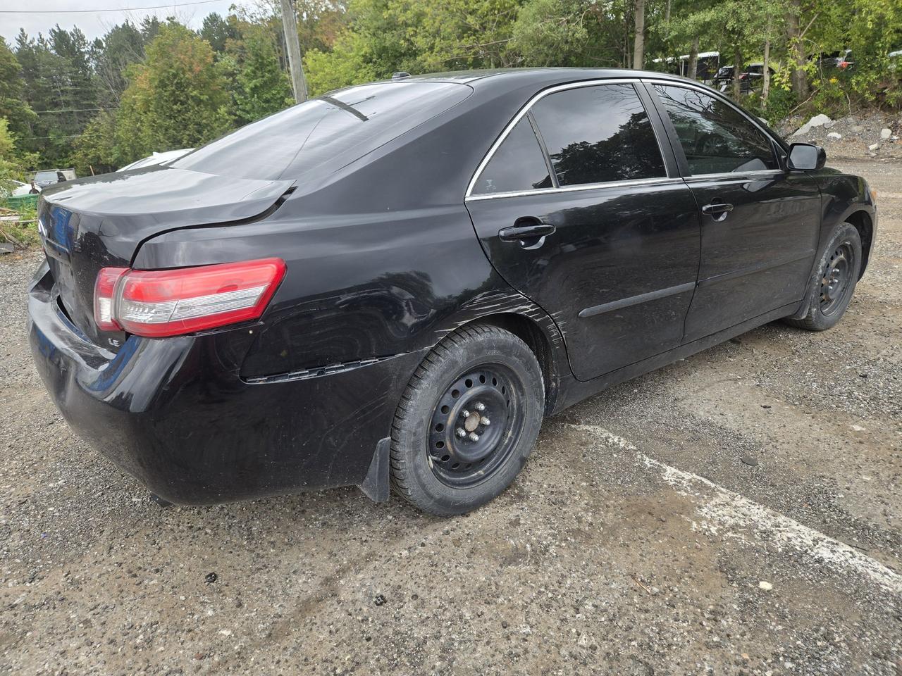 2010 Toyota Camry LE - Photo #4