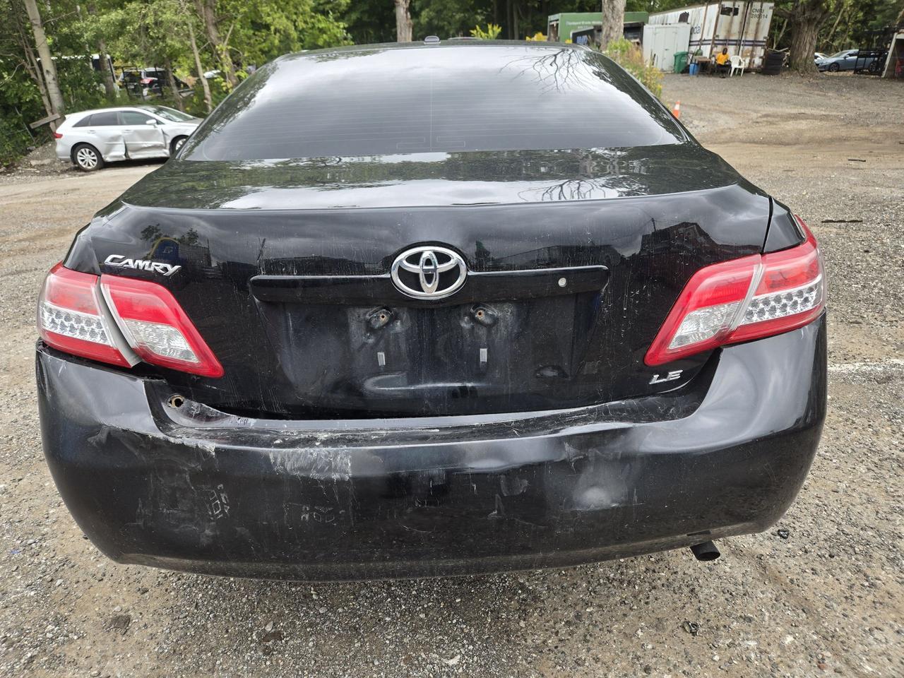 2010 Toyota Camry LE Photo