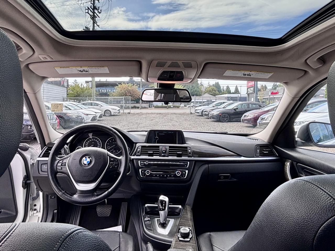 2014 BMW 3 Series FINANCING AVAILABLE Photo10