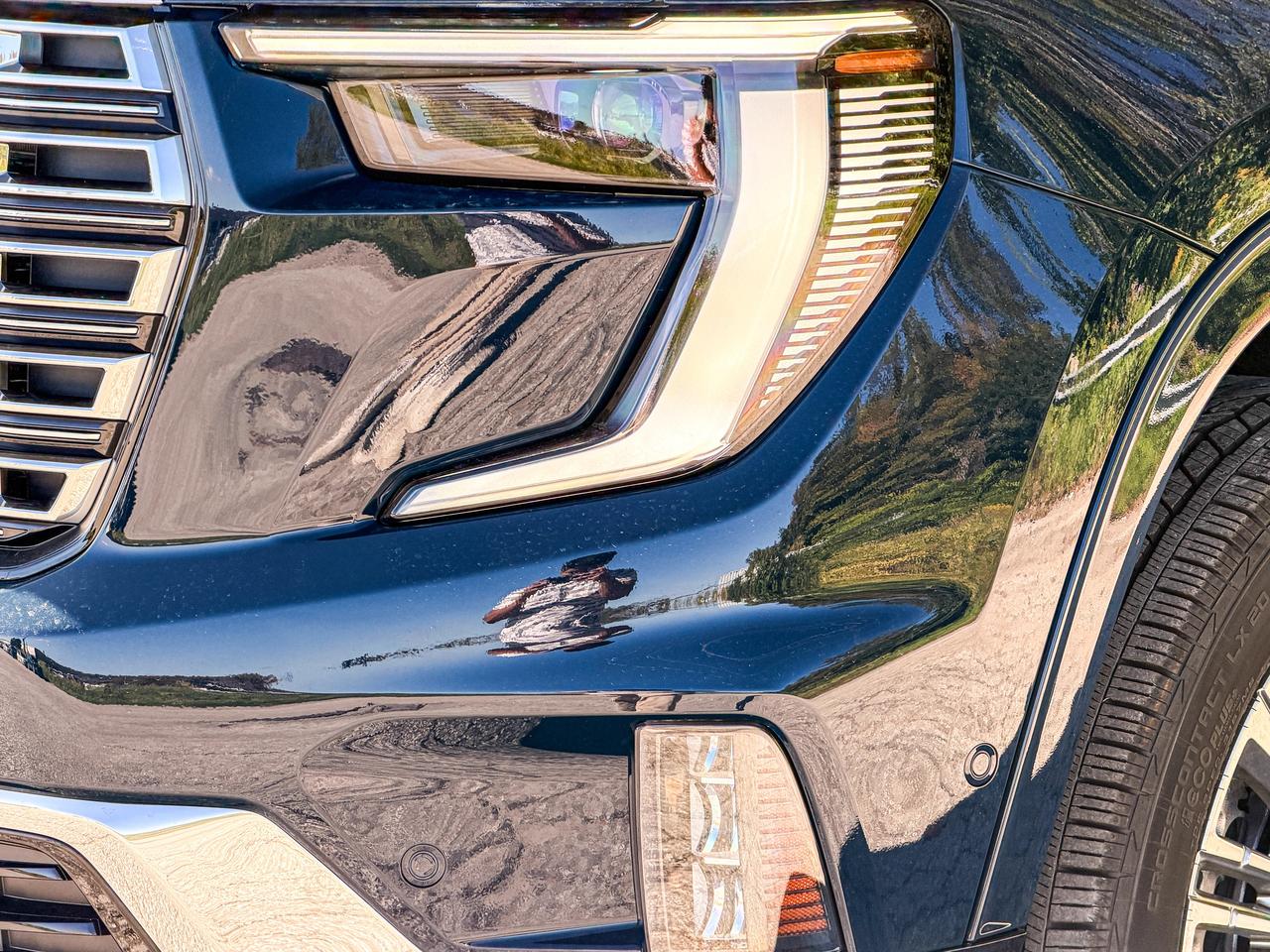 2027 GMC Acadia Denali Photo