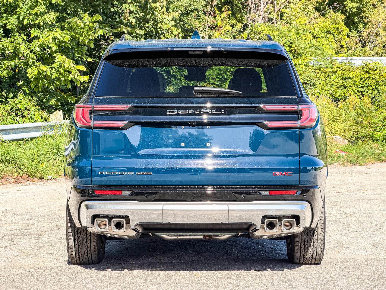 2027 GMC Acadia Denali Photo