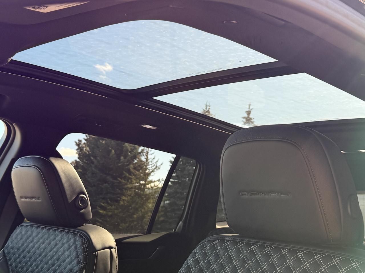 2027 GMC Acadia Denali Photo