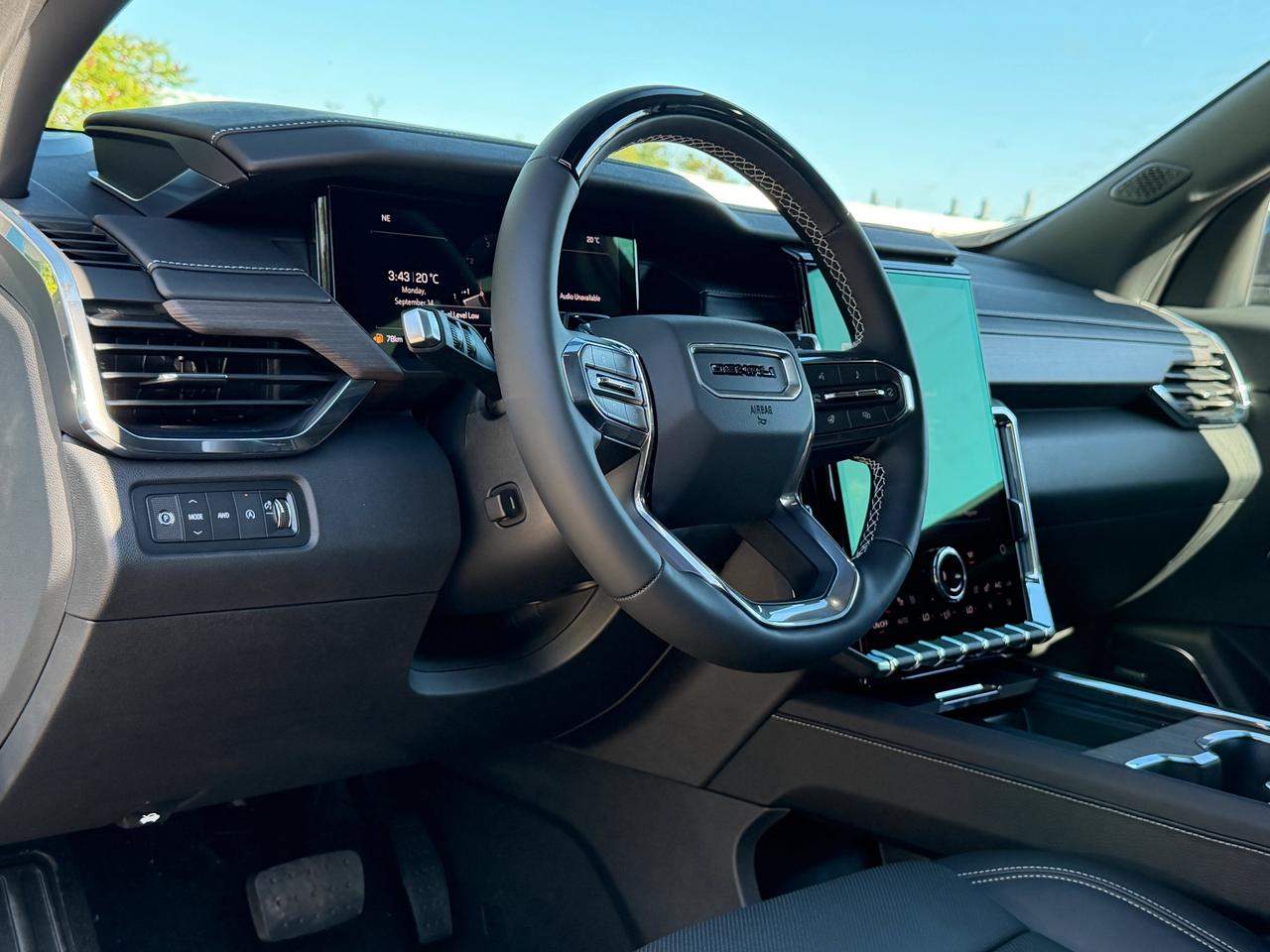 2027 GMC Acadia Denali Photo