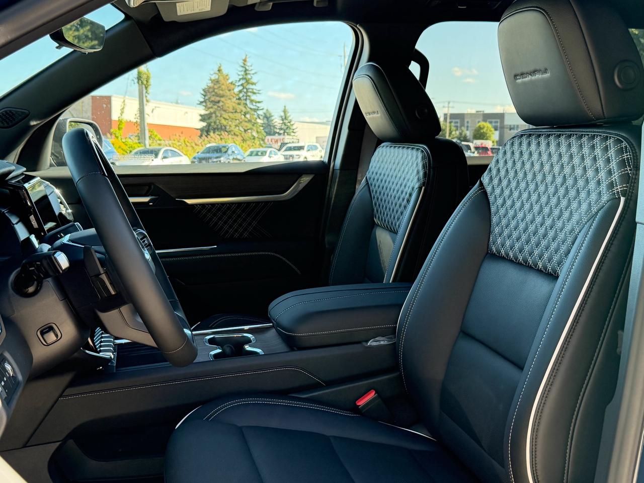2027 GMC Acadia Denali Photo