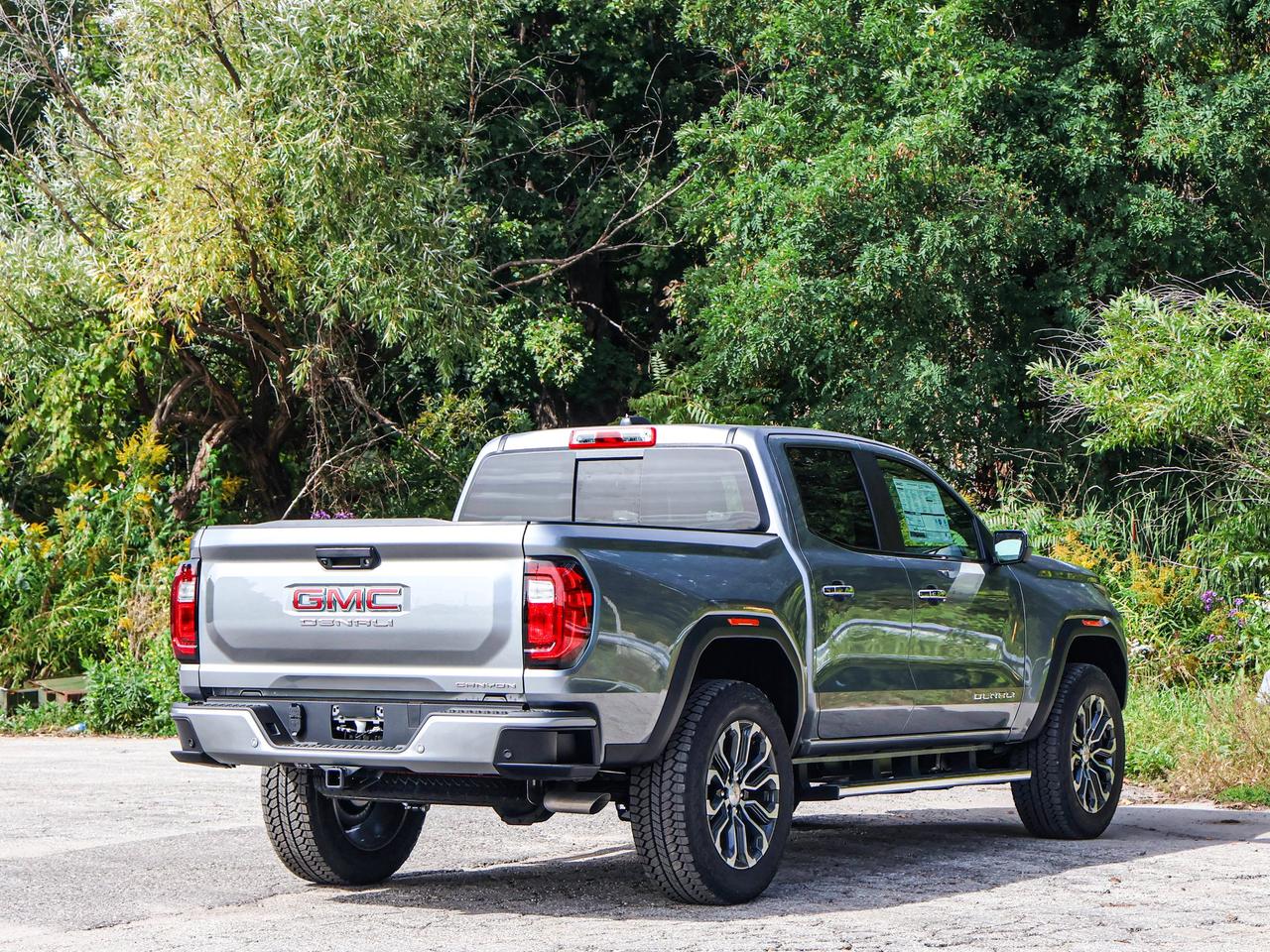2026 GMC Canyon Denali Photo