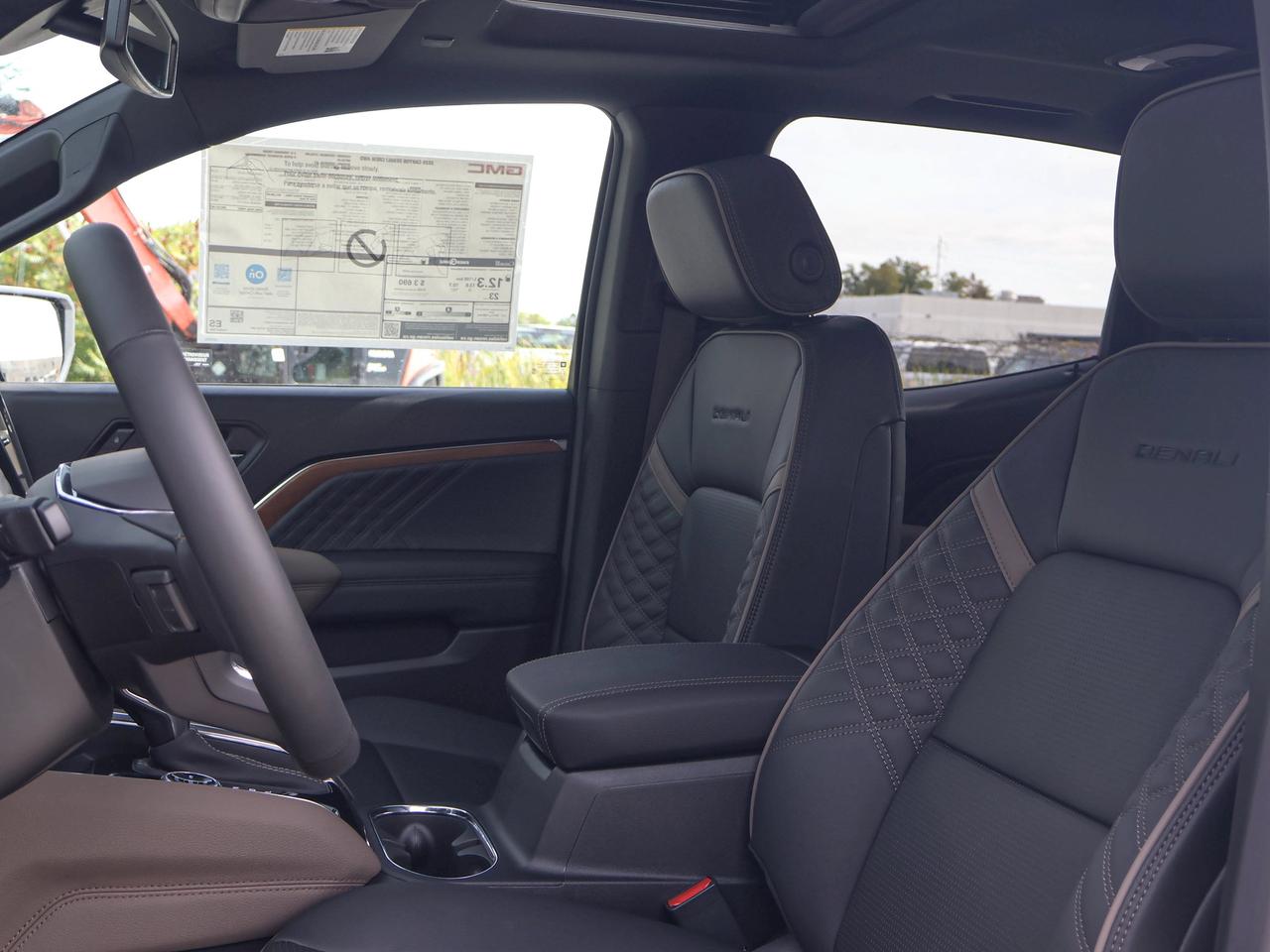 2026 GMC Canyon Denali Photo