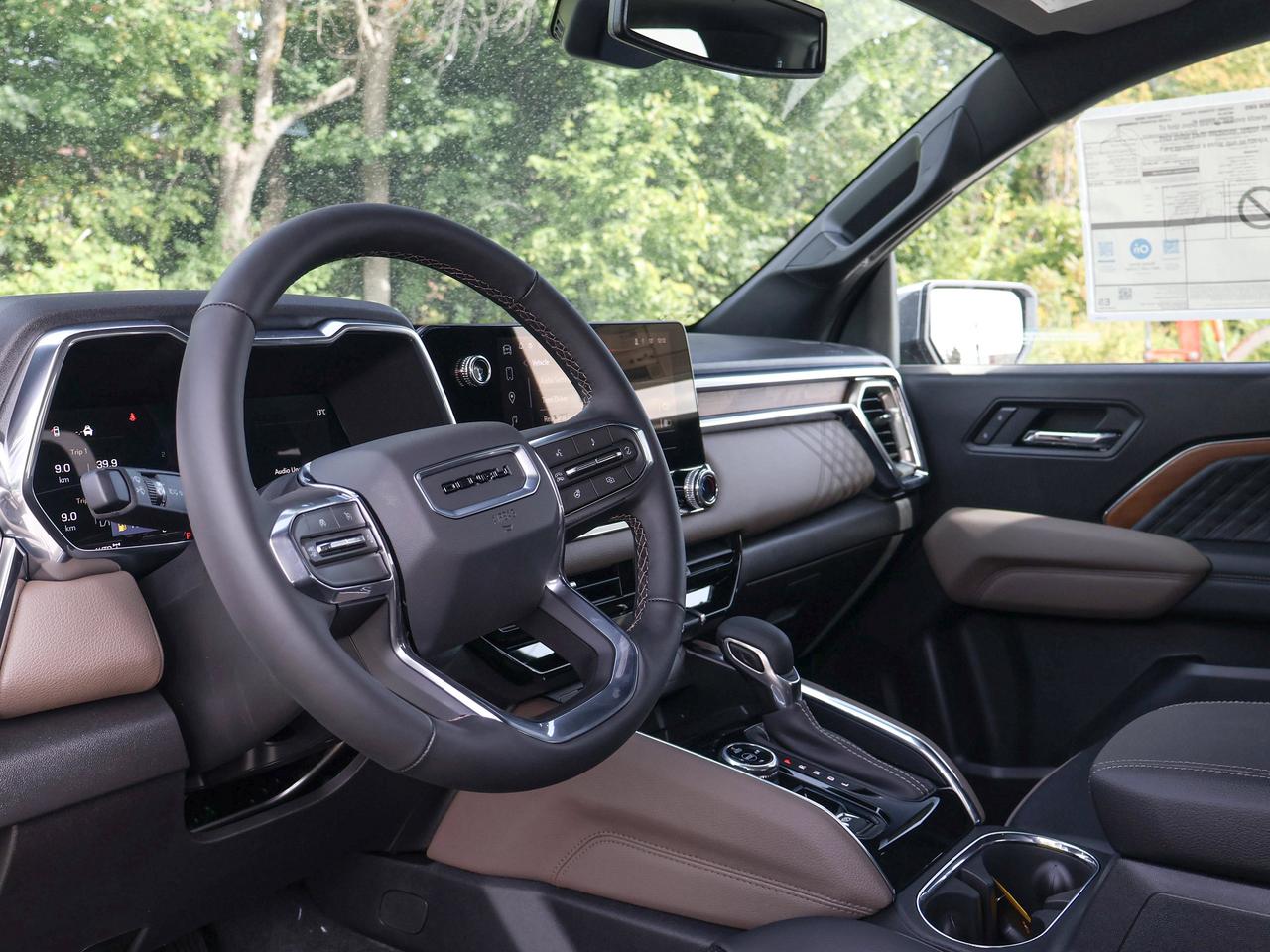 2026 GMC Canyon Denali Photo