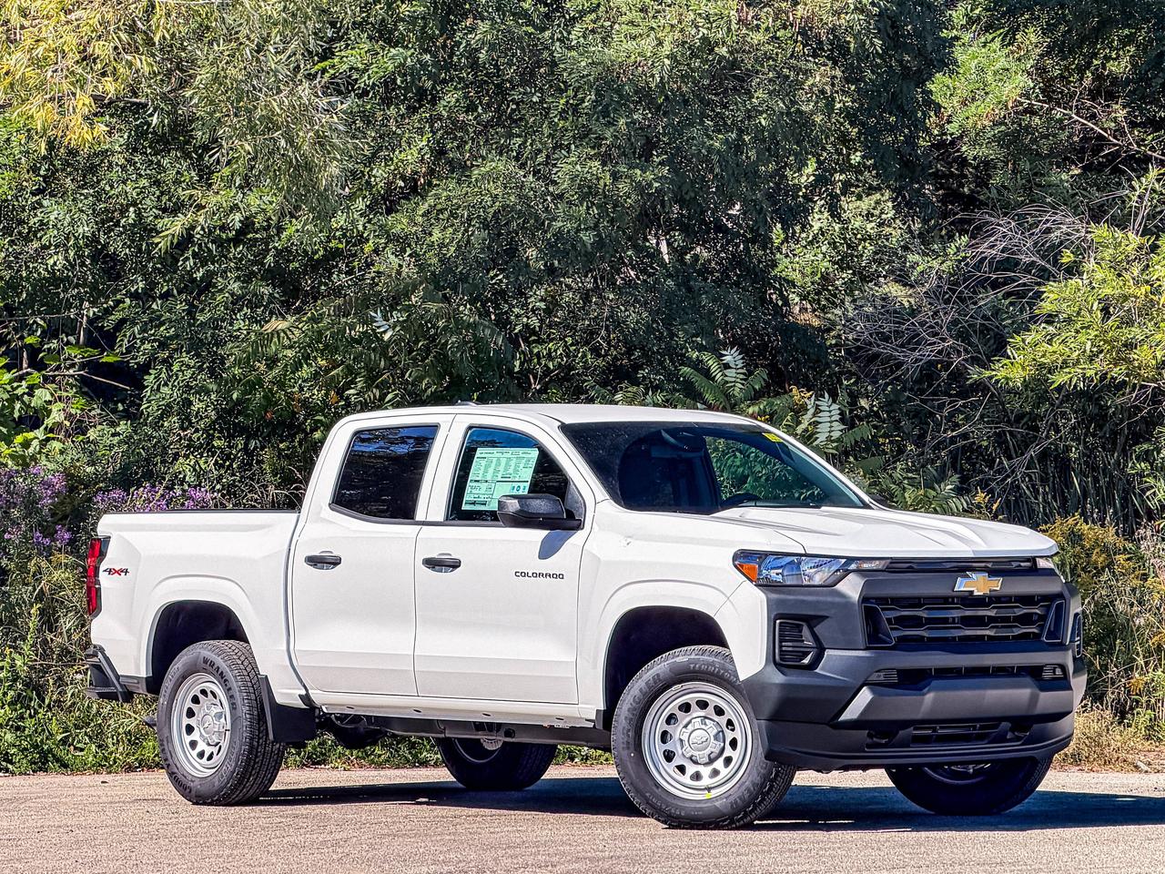 2026 Chevrolet Colorado 4WD Work Truck Photo5