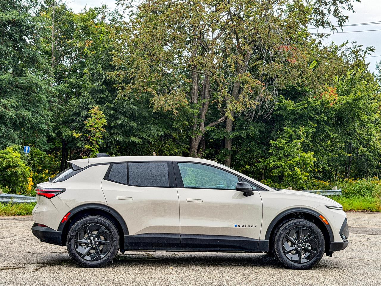 2027 Chevrolet Equinox EV LT1 w/PCY Photo