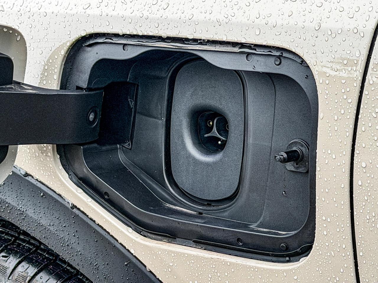 2027 Chevrolet Equinox EV LT1 w/PCY Photo
