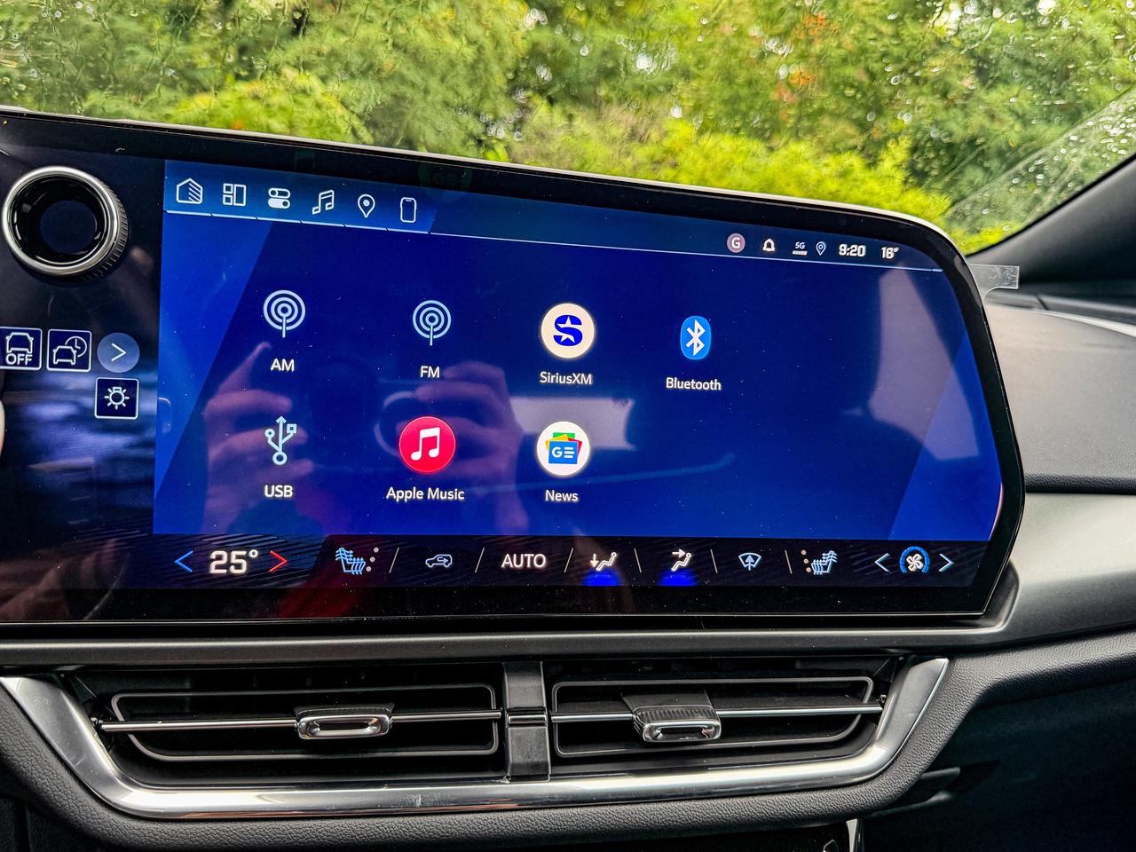 2027 Chevrolet Equinox EV LT1 w/PCY Photo